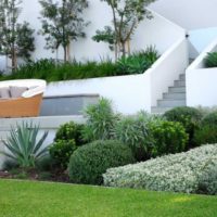 Concrete retaining walls in the garden