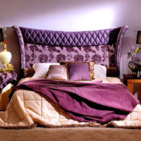 Shades of lilac di bilik tidur rumah peribadi