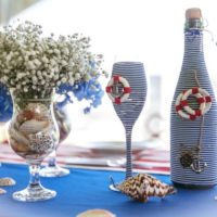 Nautical theme in the decor of wedding bottles