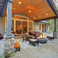 Lighting the outdoor terrace of a country house