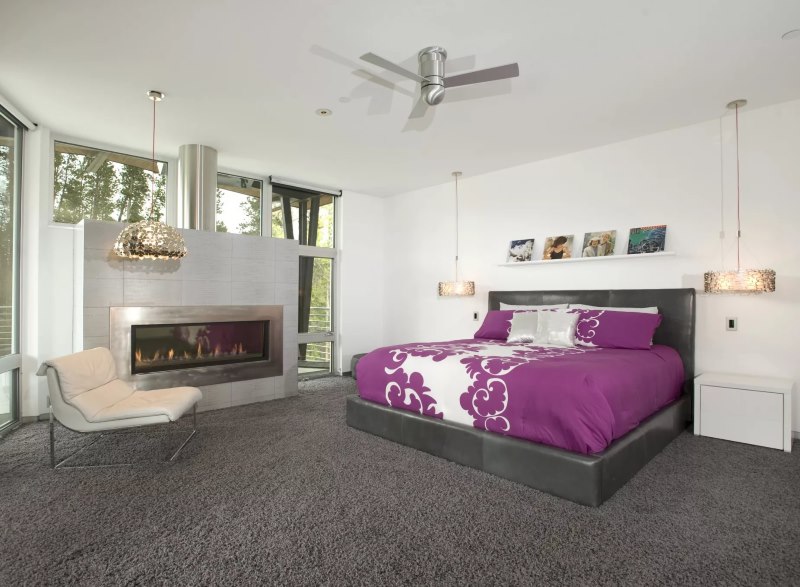 Gray carpet floor in the bedroom