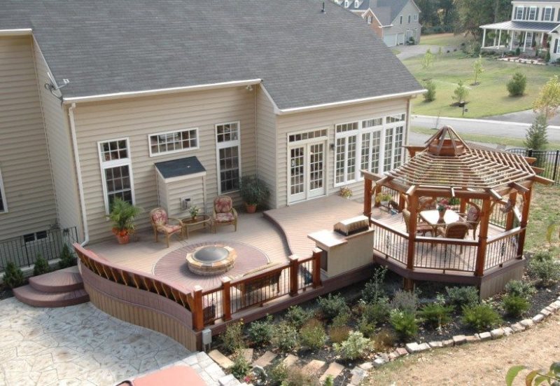 Combined terrace of a country house