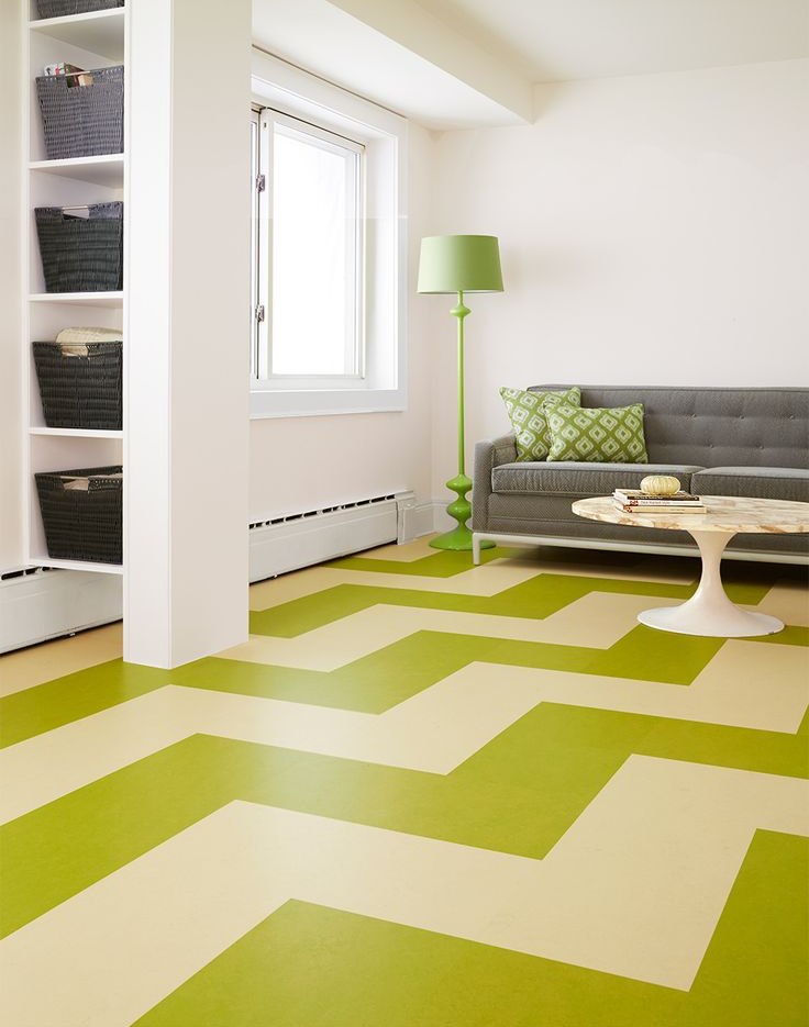 Zigzag linoleum in the interior of the living room