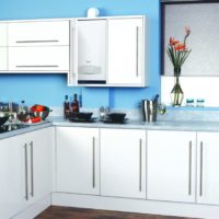 Design of a kitchen set with white facades