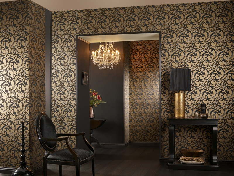 Dark gold wallpaper in the hallway of a country house