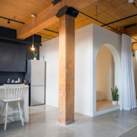 Intérieur de maison de style loft bohème