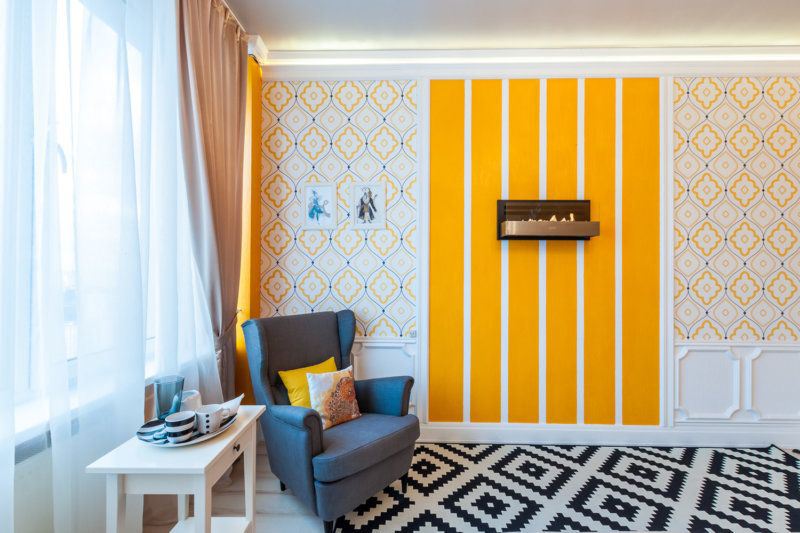 The combination of wallpaper with different prints in one color scheme