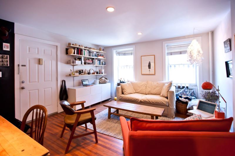 Spotlights on the ceiling of the kitchen-living room