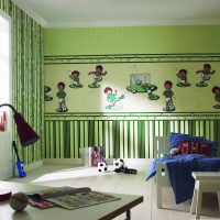 The combination of green wallpaper with a different pattern