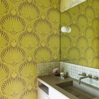 Vinyl wallpaper on the walls of the bathroom