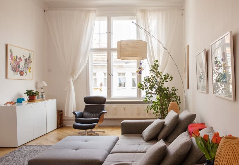 White living room in a modern apartment