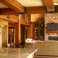 Ceiling support beams in the living room