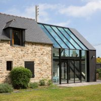 Glazed terrace with a transparent roof