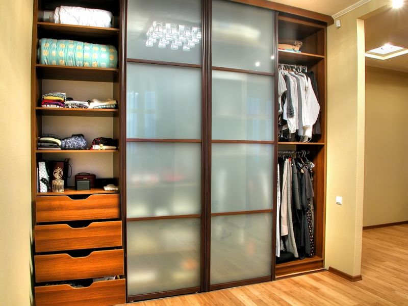 White frosted glass on the doors of the wardrobe