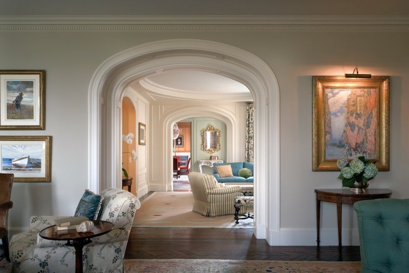 Framing the doorway with plaster moldings