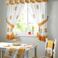 Beautiful textile kitchen decor