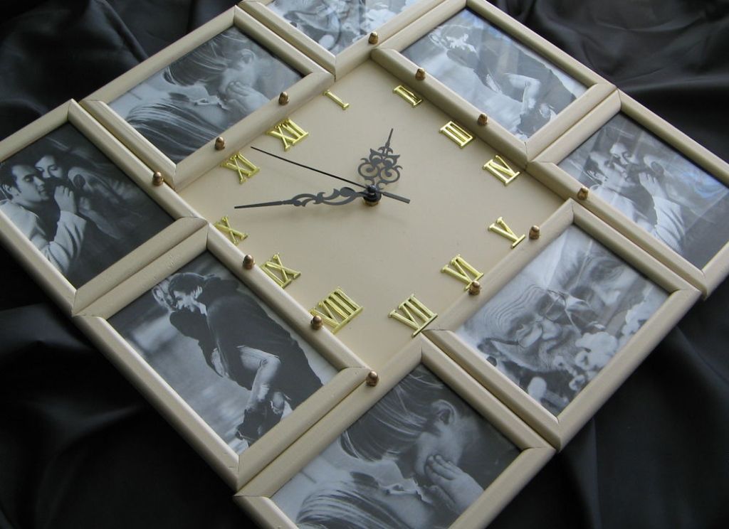 Wall clock decor with photo as part of