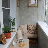 DIY folding table for the balcony