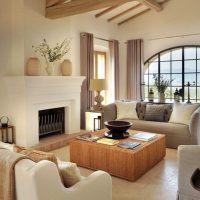 panoramic window with an arch in the living room