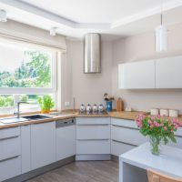 Kitchen design in bright colors