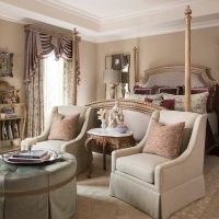 Light beige carpet in the classic bedroom