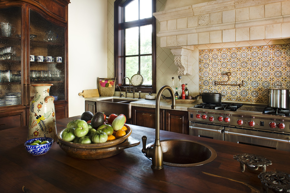 Wooden worktop with integrated copper alloy sink