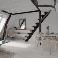 Dining area with a round table