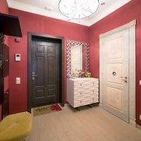 Interior decoration of a spacious entrance hall in the apartment