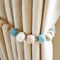 Soft Ball Curtain Garter