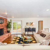 White ceiling in a spacious living room