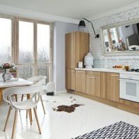 Large mirror in the interior of the kitchen