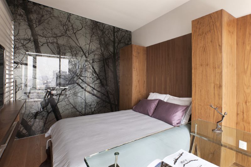 Glass partition in the interior of the bedroom