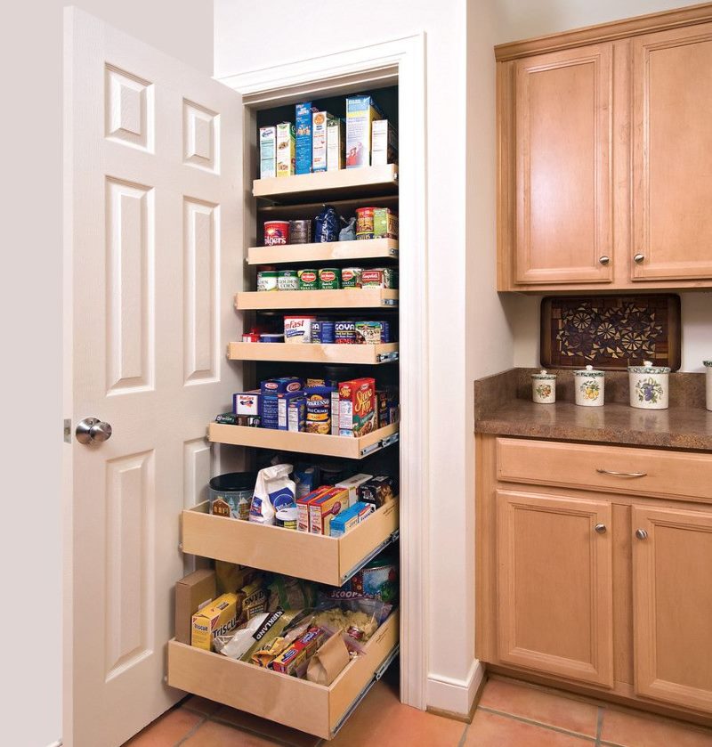 Drawers in the pantry in the kitchen