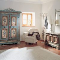 Armoire Vintage dans une chambre de style rustique