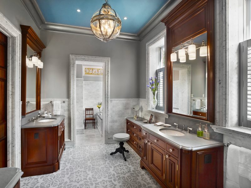 English style bathroom interior