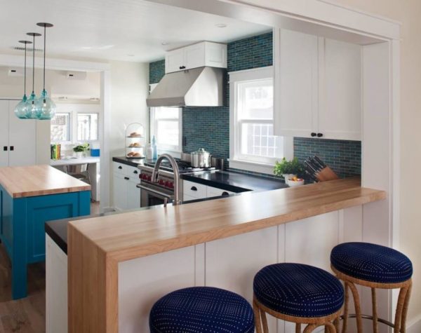 kitchen bar with chipboard worktop