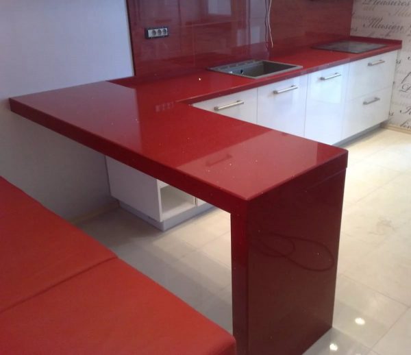 Acrylic bar counter looks spectacular