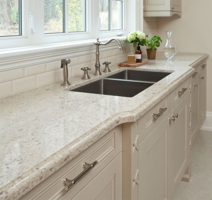 Countertop made of quartz.