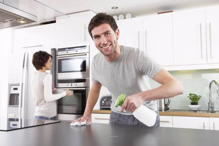 Cleansing a glossy kitchen.