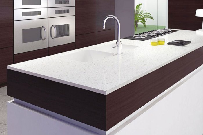 Countertop dengan kemasan matte.