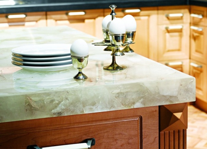 Countertop made of quartz.