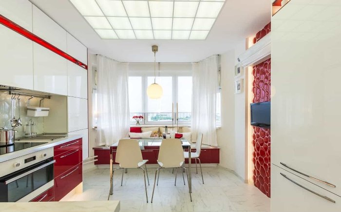 the design of the kitchen with bay window.