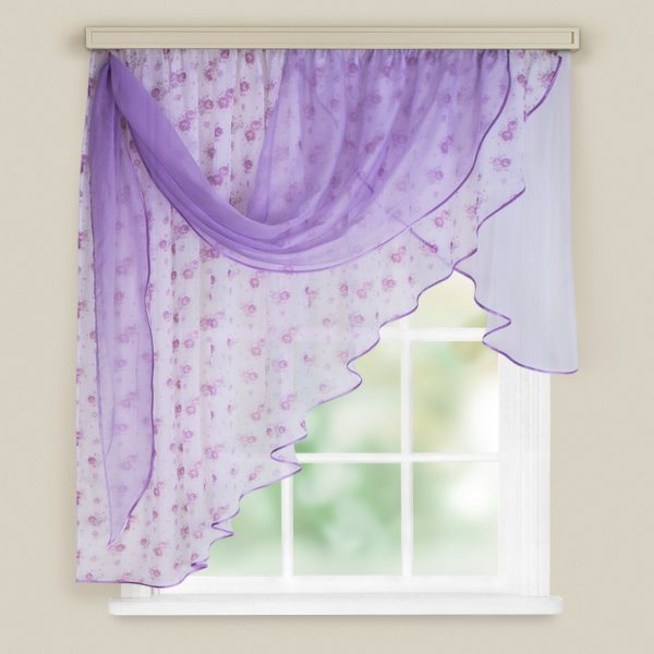 Curtains with drapery look original and decorate the interior